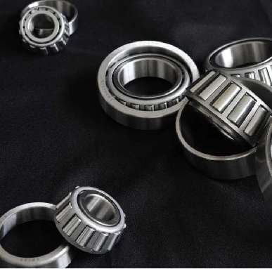 提高等截面薄壁軸承載荷能力的核心方法是什么？